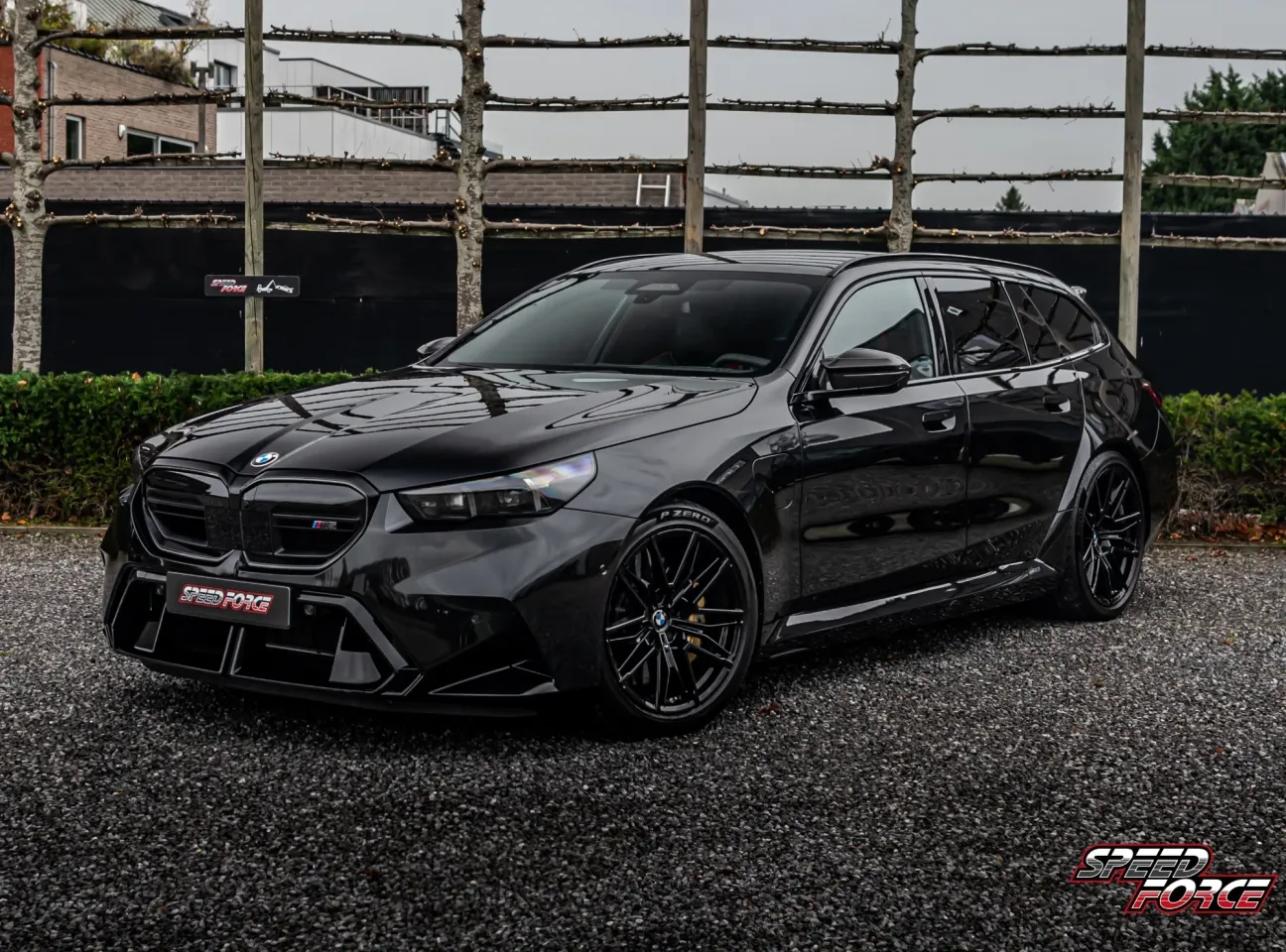 Exterior BMW M5 Touring PHEV