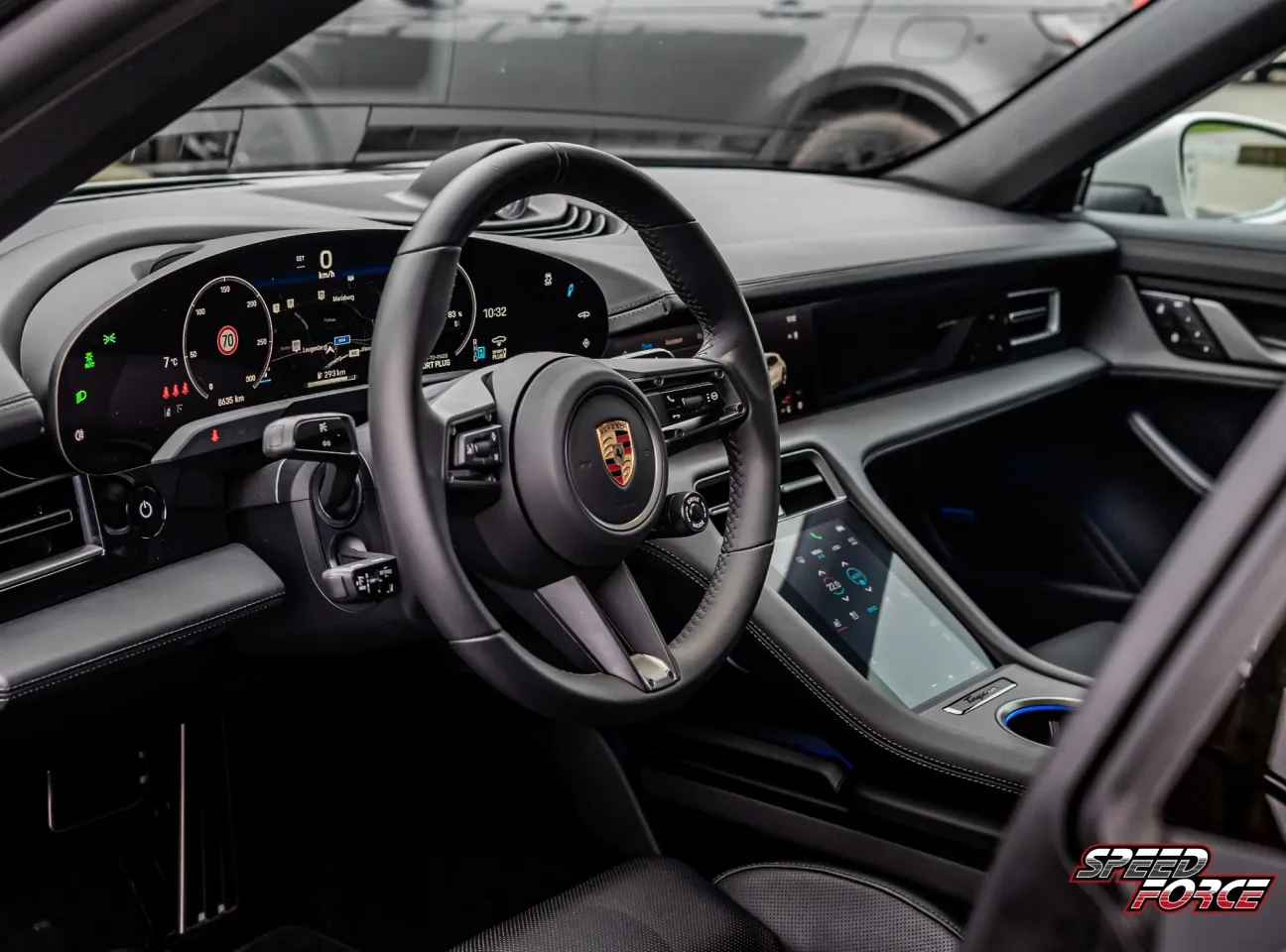 Interior Porsche Taycan Sport Turismo FACELIFT