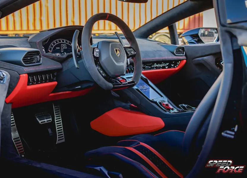 Interior Lamborghini Huracan Technica