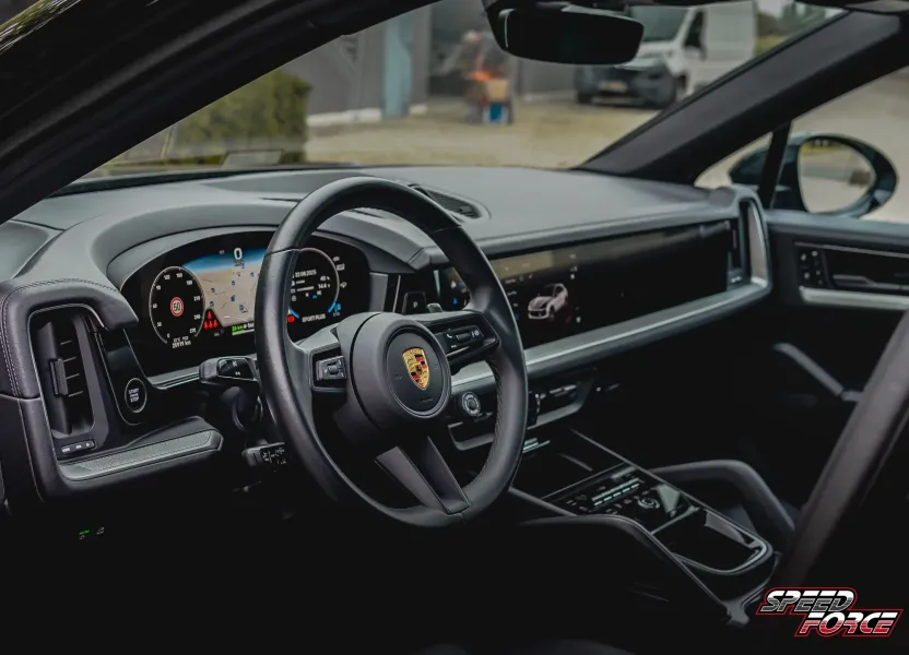 Interieur Porsche Cayenne Coupé E-Hybrid FACELIFT