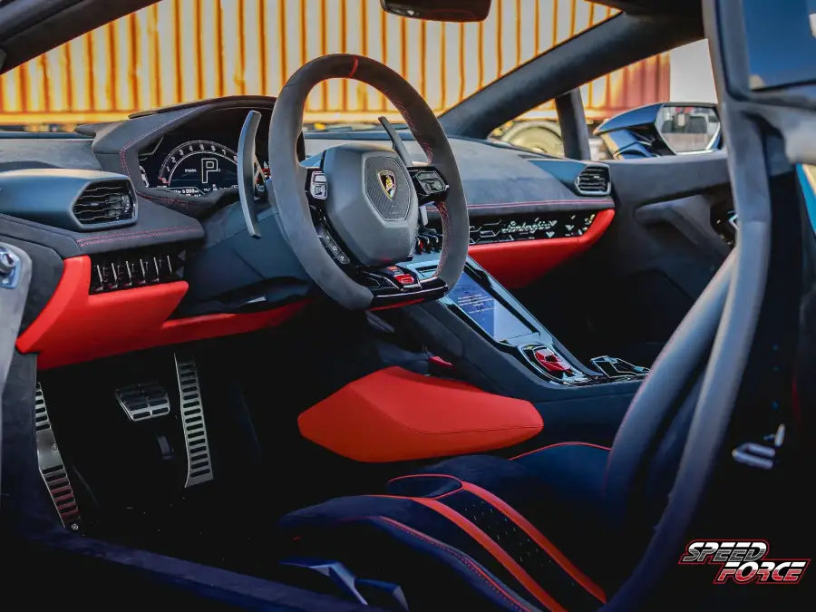 Interior Lamborghini Huracan Technica