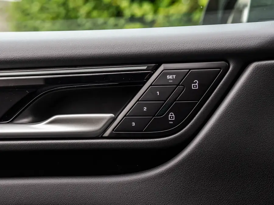 Intérieur Porsche Macan 4 EV