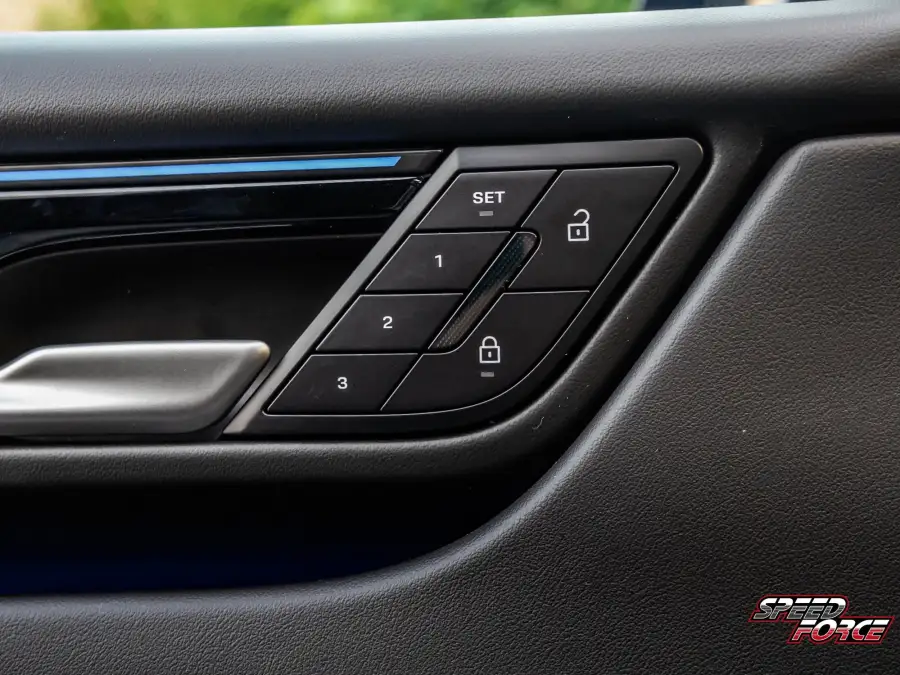 Intérieur Porsche Macan 4 EV