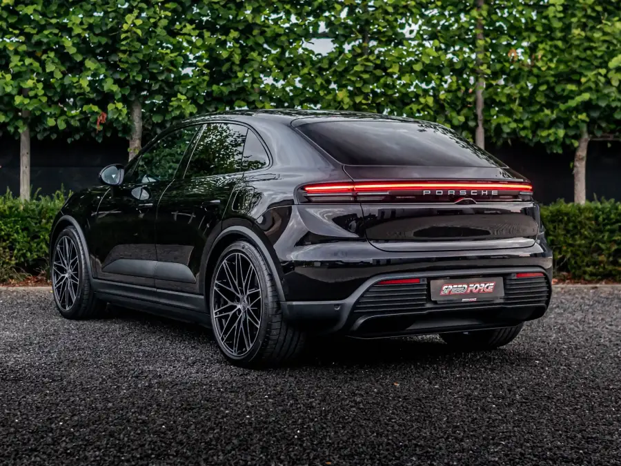 Exterior Porsche Macan 4 EV