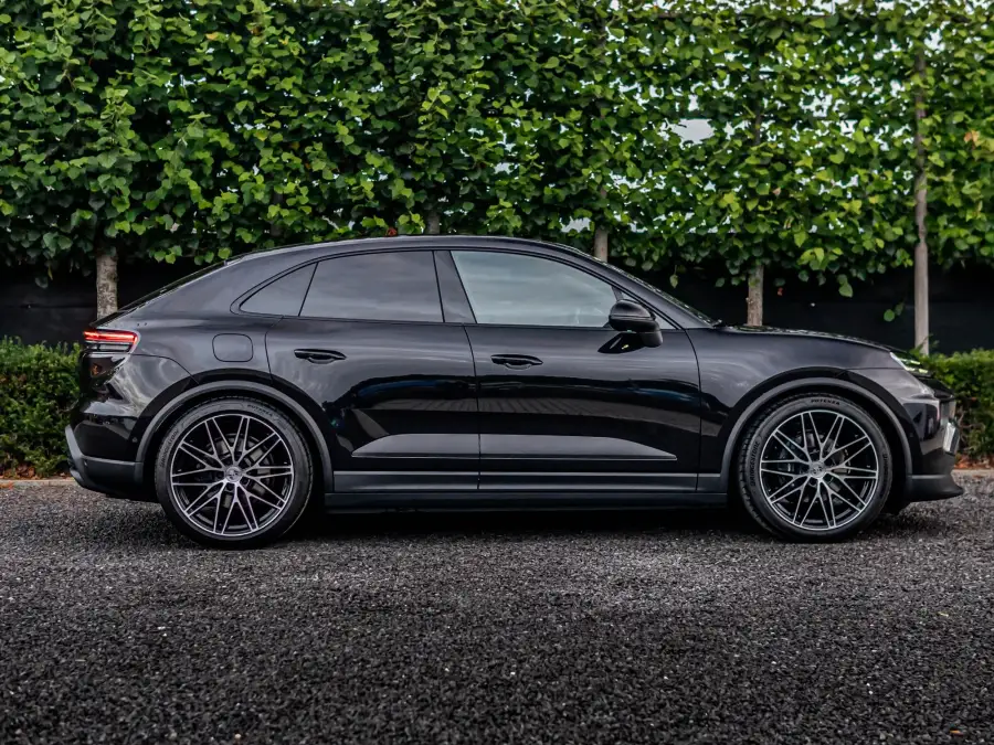Exterior Porsche Macan 4 EV