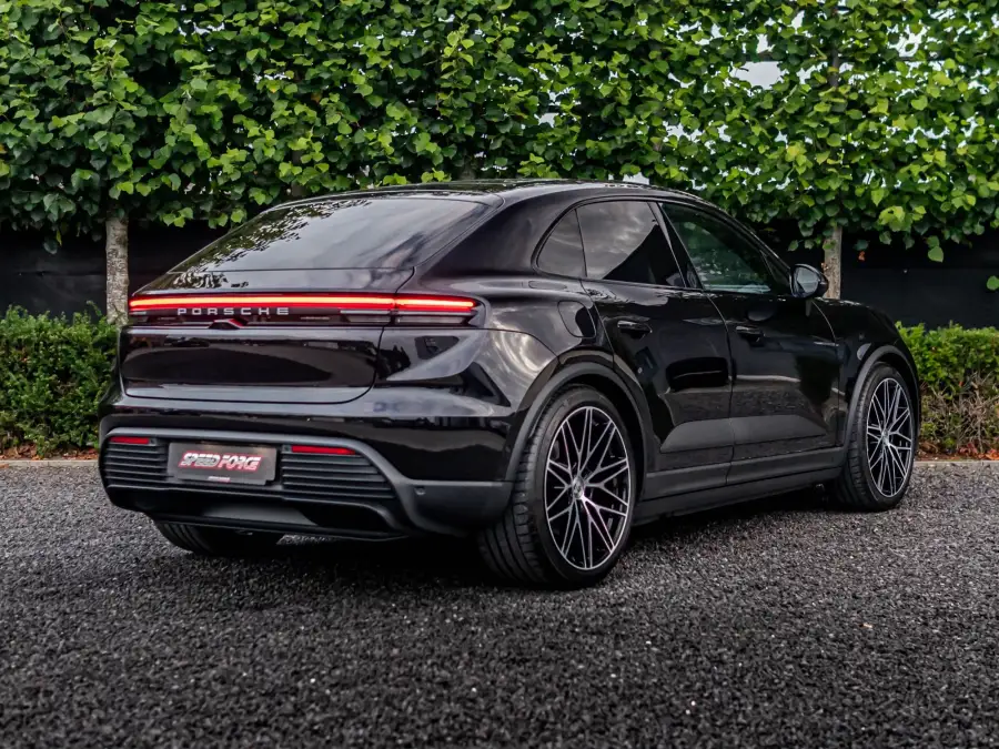 Exterior Porsche Macan 4 EV