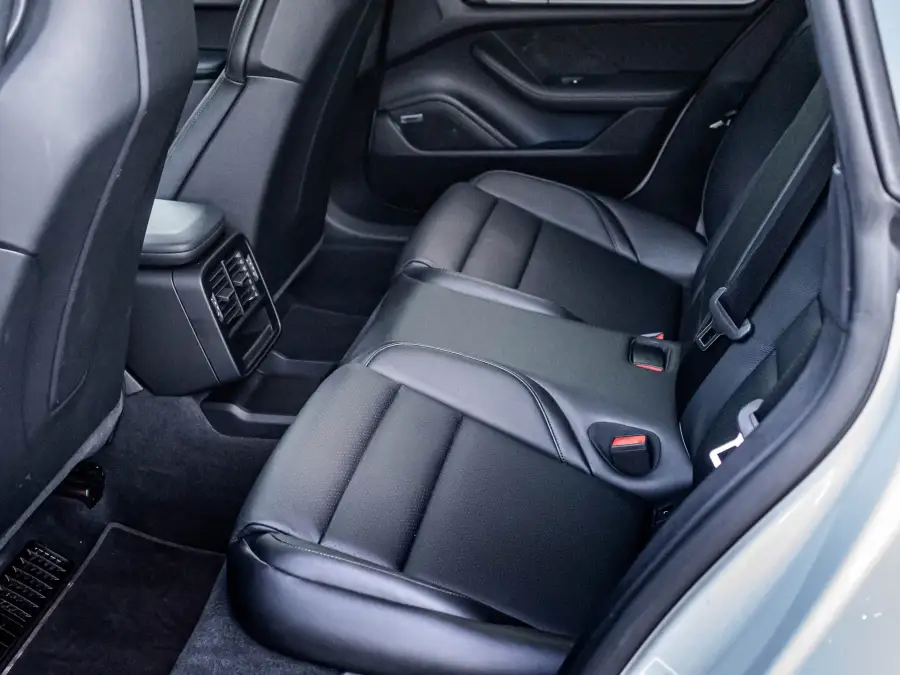 Intérieur Porsche Taycan Sport Turismo FACELIFT