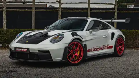 En-tête Porsche 911 GT3 RS 992.1