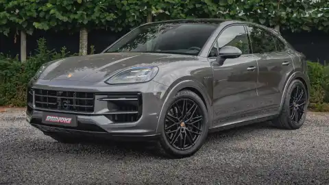 Header Porsche Cayenne Coupé E-Hybrid FACELIFT