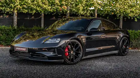 Header Porsche Taycan 4S FACELIFT